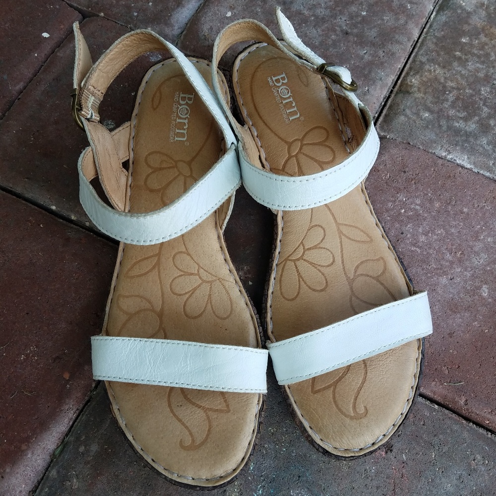Born White Leather Slingback Wedge Sandals Sz 8